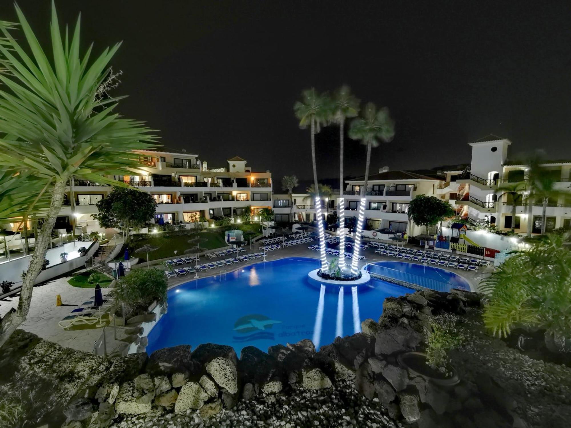 Strelitzia Apartment - Ocean View & Heated Pool ซานมิเกลเดียโบนา ภายนอก รูปภาพ